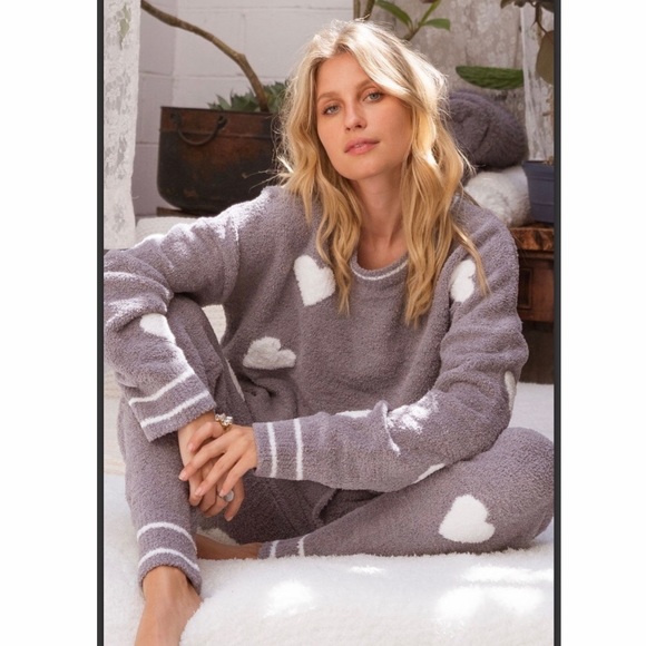 Desired Collection Sweaters - BERBER Hearts Cozy Pullover